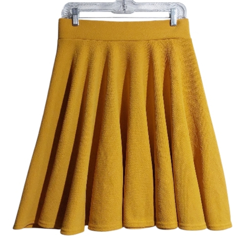 Urban Coco mini skirt circle mustard color Lg feminine swancore flounce
